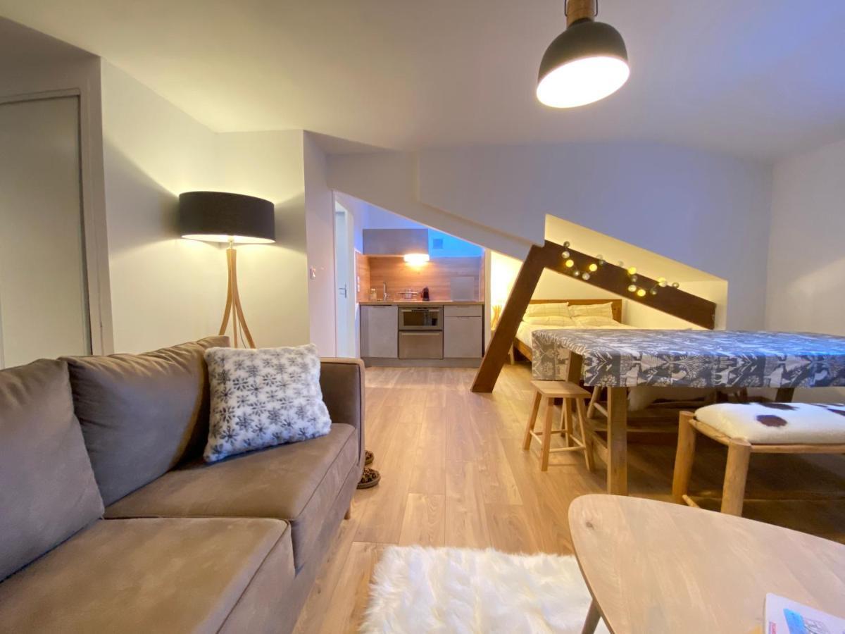 Joli Studio Renove Au Coeur De كوتيريه المظهر الخارجي الصورة