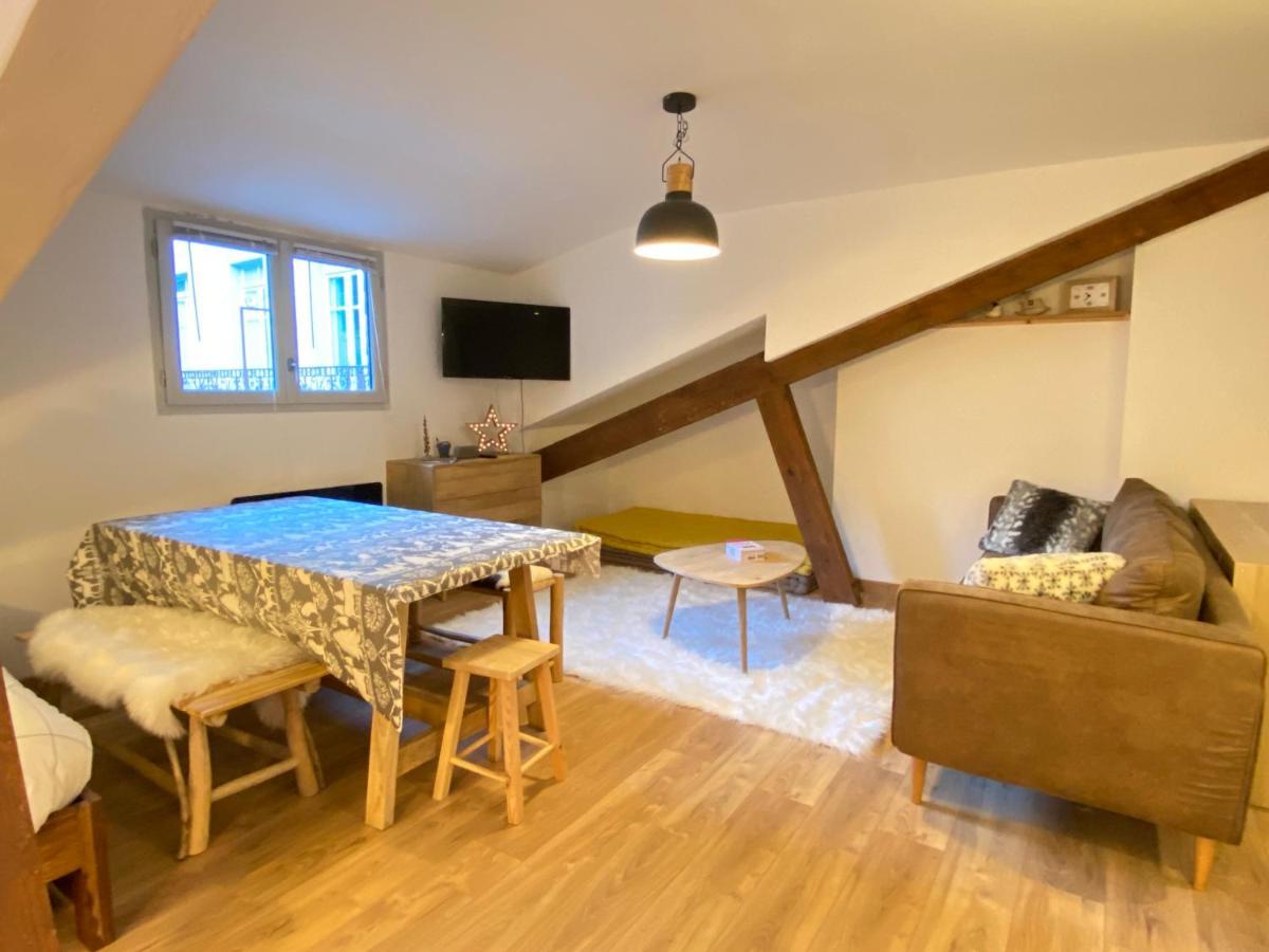 Joli Studio Renove Au Coeur De كوتيريه المظهر الخارجي الصورة