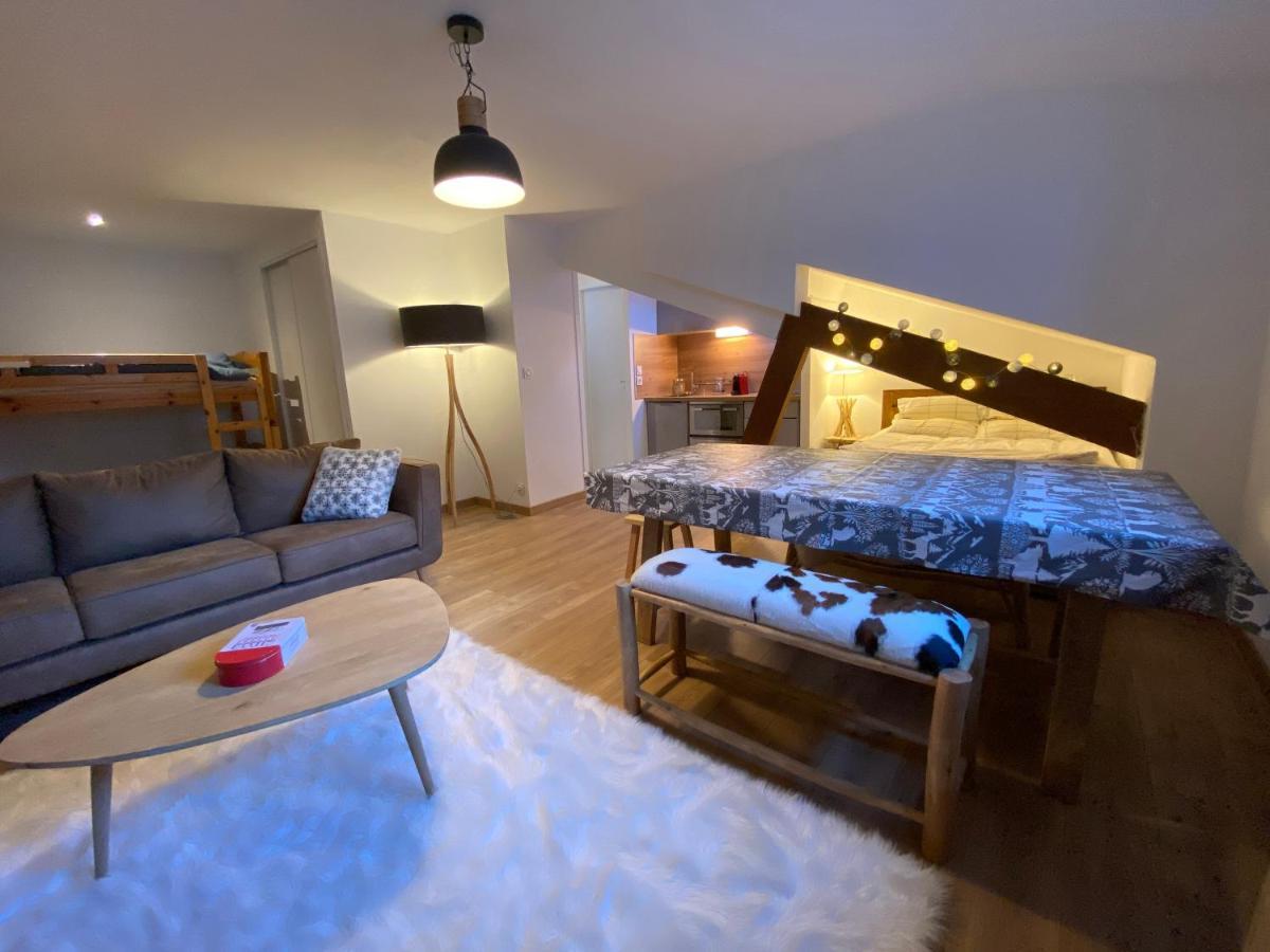 Joli Studio Renove Au Coeur De كوتيريه المظهر الخارجي الصورة